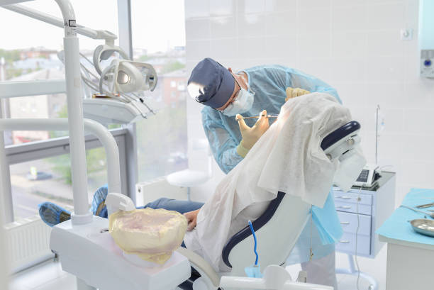 Best Dentist for Tooth Abscess  in Lamont, CA
